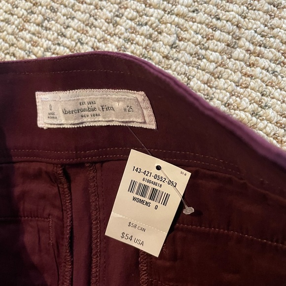 Women’s Abercrombie & Fitch NWT zippered mini skirt ( 0 ) - Picture 2 of 3